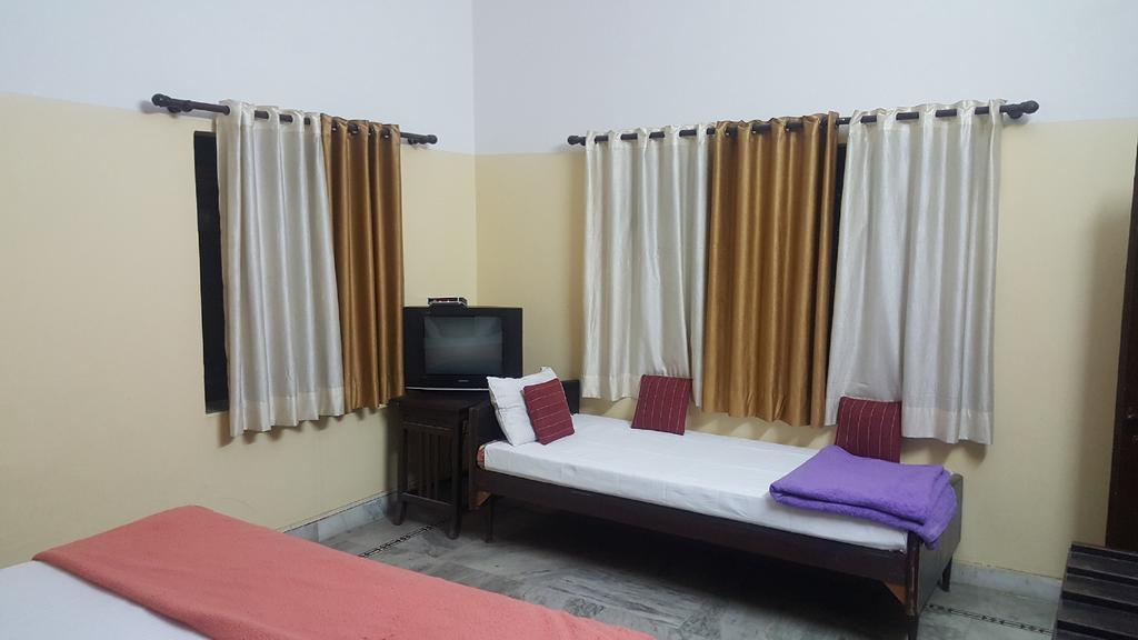 רישיקש Amraai Homestay מראה חיצוני תמונה